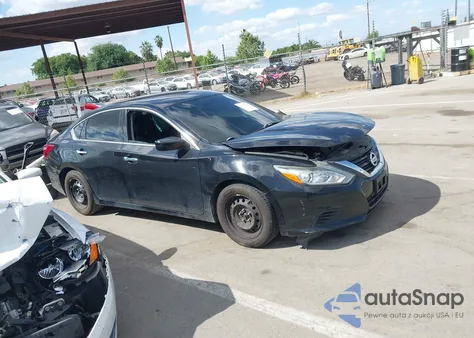 2017 Nissan Altima 2.5 из США, поврежденный, VIN 1N4AL3AP1HC154550